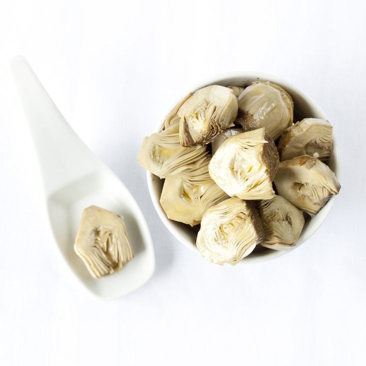 Sliced artichokes in oil